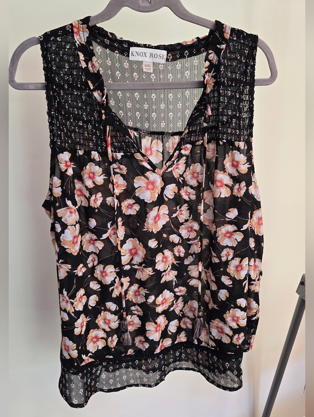 Knox Rose Black Floral Smocked Yoke Sleeveless Blouse